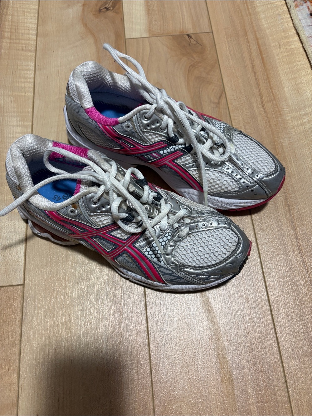 ASICS Women's White and Pink Athletic Running Shoes